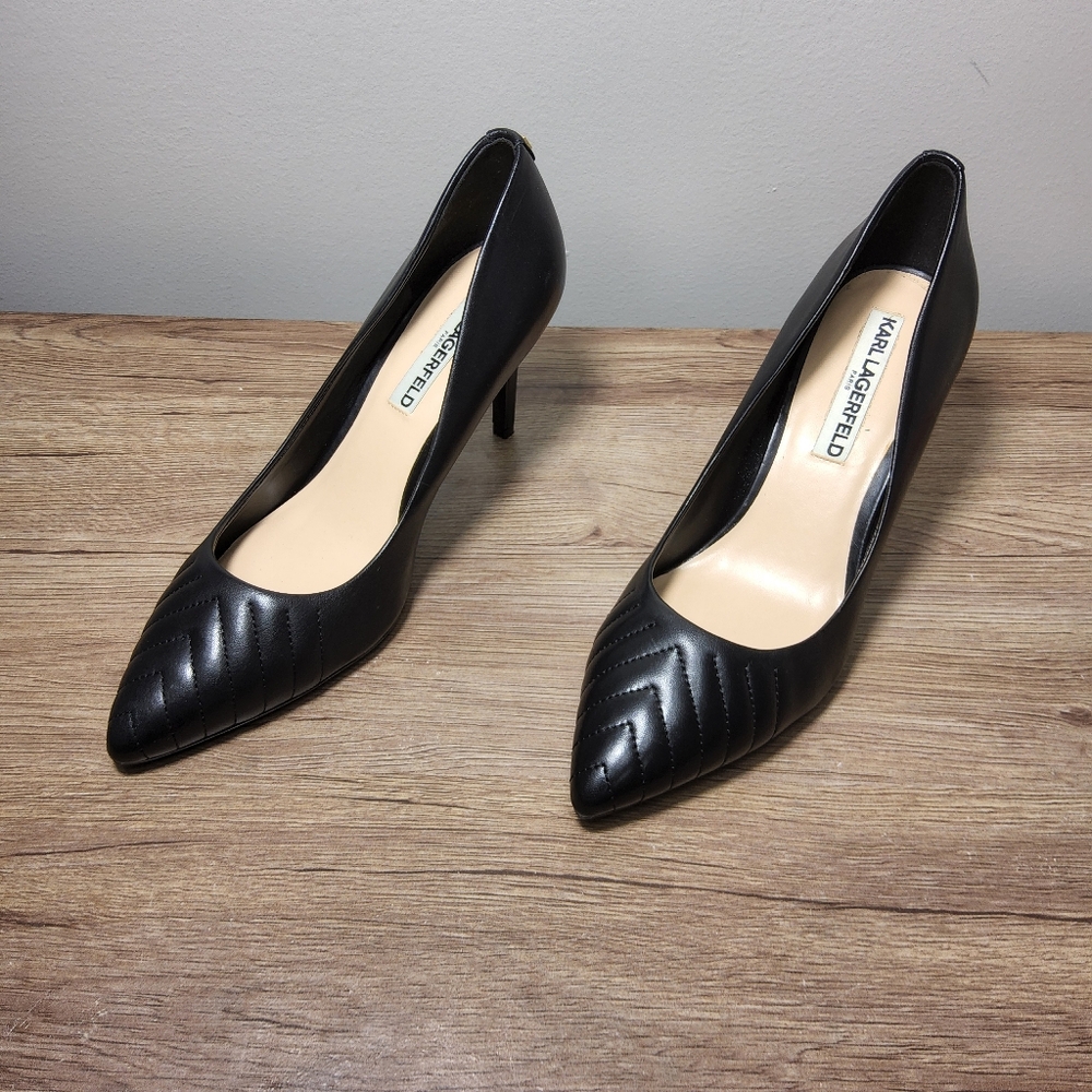 Karl Lagerfeld Paris Roulle Textured Leather Pumps